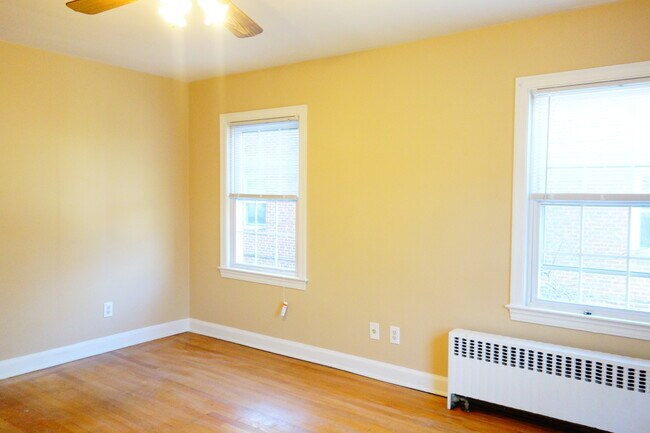 Foto del edificio - 8408 Greenwood Ave