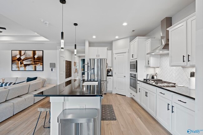 Building Photo - 12690 Tallulah Dr