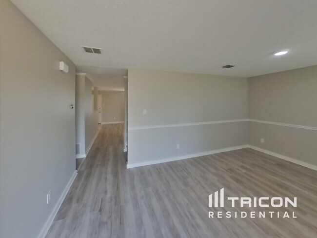 Foto del edificio - 3005 Deer Ridge Dr