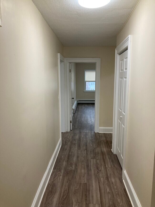 Foto del edificio - 83 Connecticut Blvd