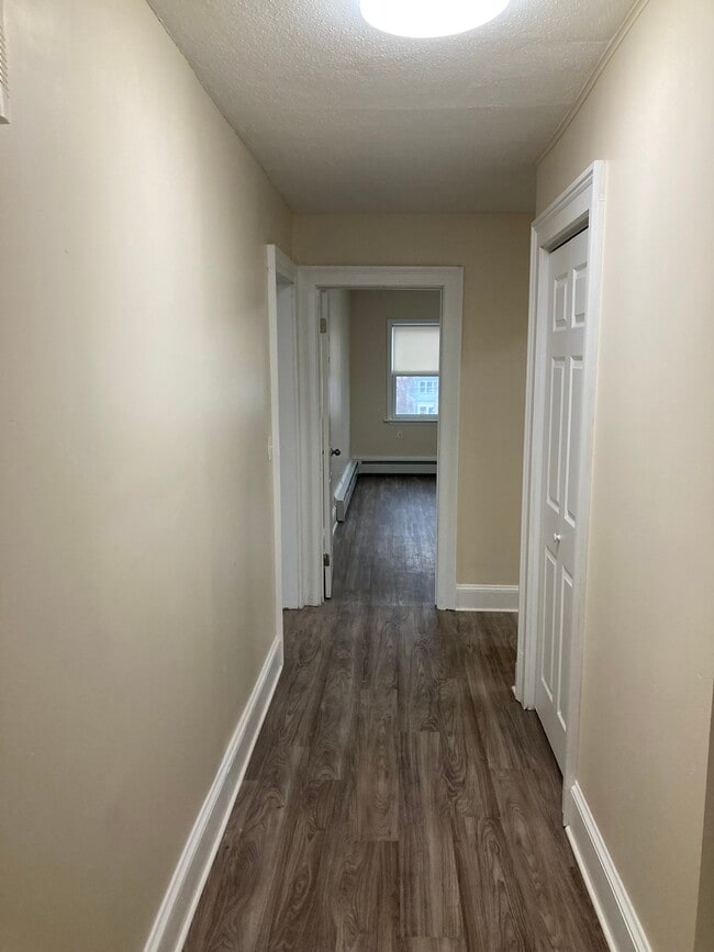 Building Photo - 83 Connecticut Blvd