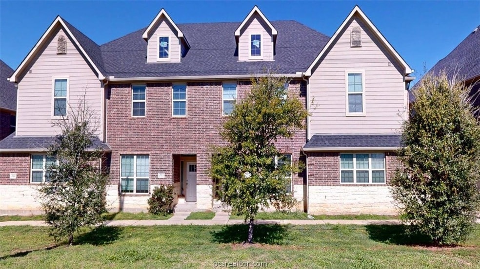 Photo - 2021 Harvey Mitchell PKWY S Unit