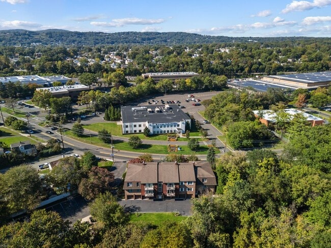 Building Photo - 70 Harristown Rd