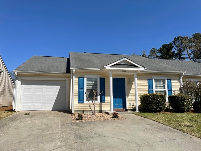 Front - 7123 Belize Dr