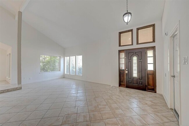 Building Photo - 12703 Braewood Glen Ln