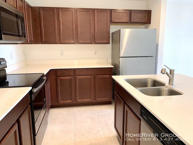 Foto del edificio - 1473 Lucerne Loop Rd NE