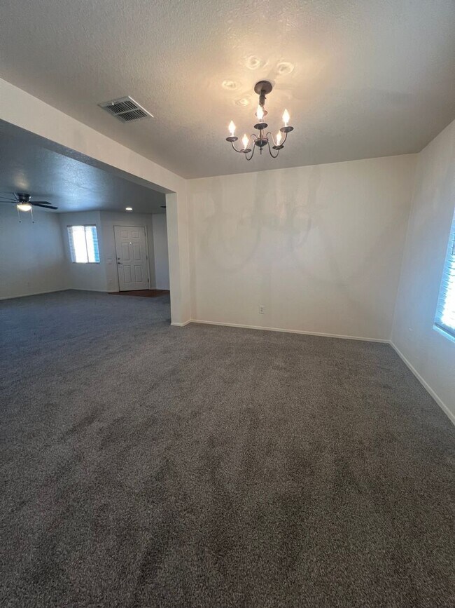 Foto del edificio - Nice Sahuarita Home with Open Kitchen!!