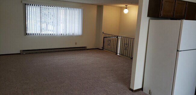 Foto del edificio - 1022-1024 N. Best Rd