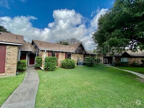 Building Photo - 1601 Faro Dr
