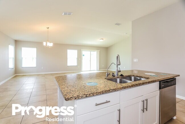 Building Photo - 12241 Crossfield Dr