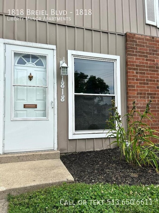 Foto principal - 1818 S Breiel Blvd