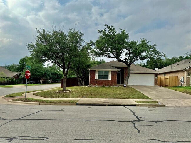 Building Photo - 3840 Noe Ln