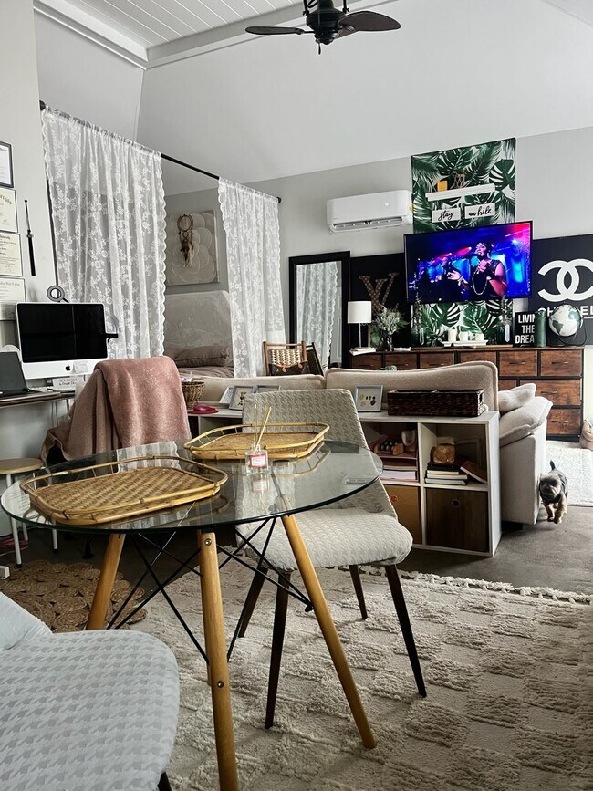 Foto del edificio - 12 E 54th St