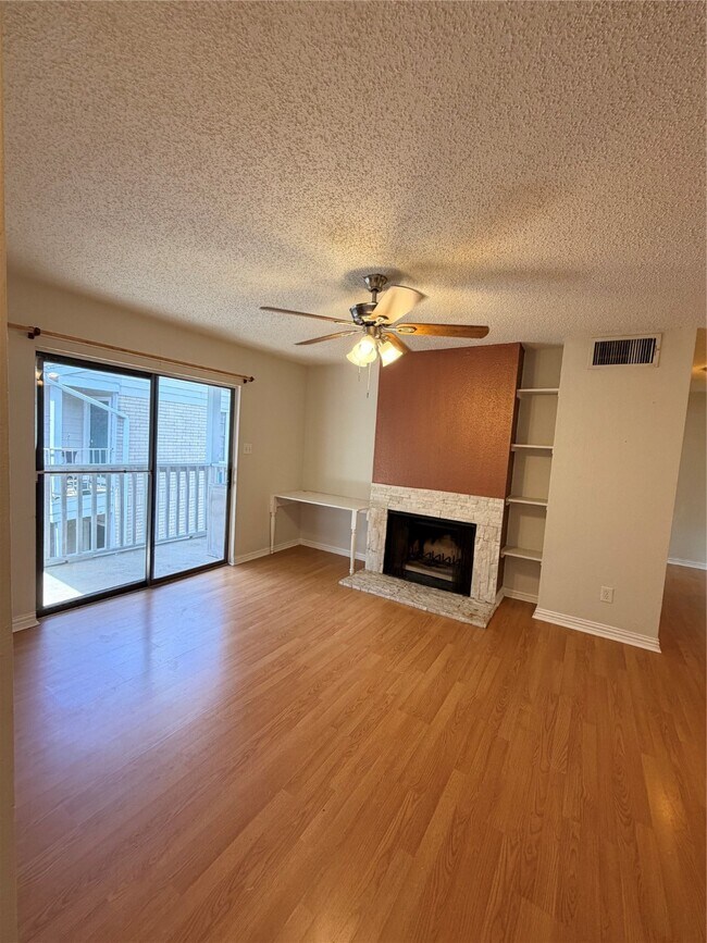 Foto del edificio - 12660 Ashford Point Dr