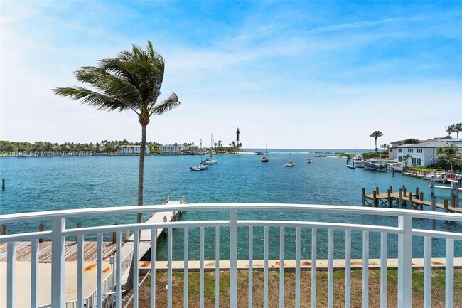Foto del edificio - 2508 Bay Dr