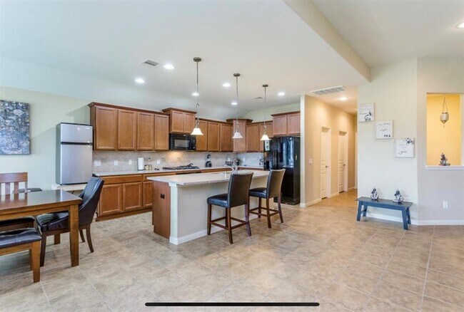 Foto del edificio - 24510 Raven Cliff Falls Dr
