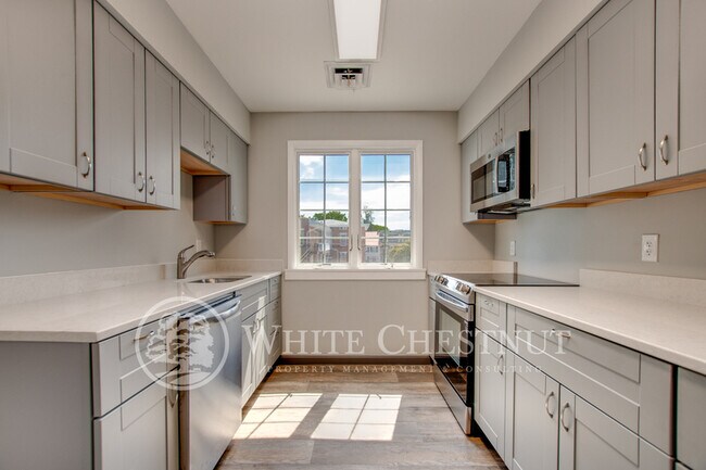 Foto del edificio - 120 S Hanover St