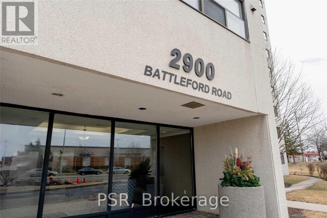 Photo du bâtiment - 2900-2900 Battleford Rd