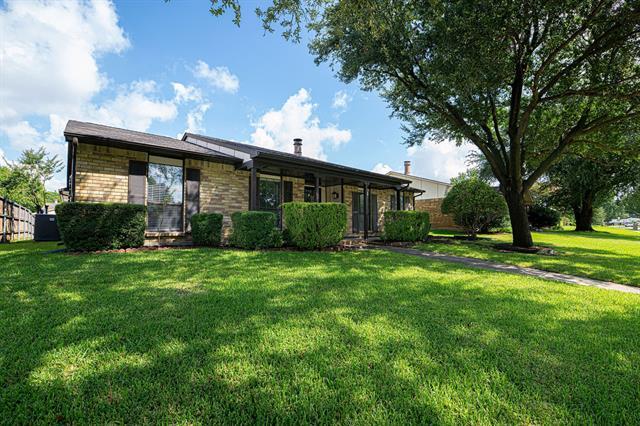 Building Photo - 418 Woodhurst Dr