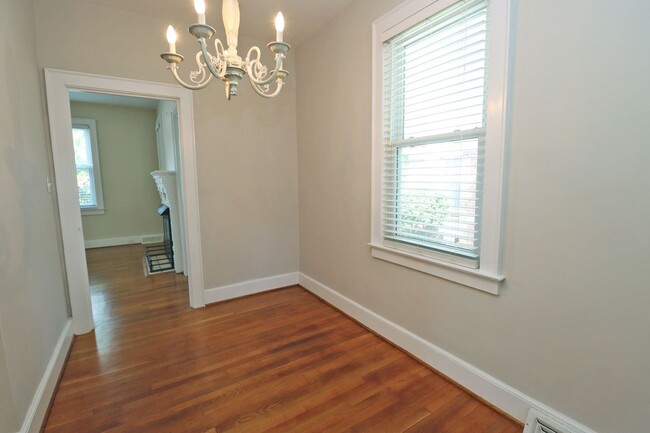 Foto del edificio - Charming 3 Bedroom, 2 Bathroom on Kilbourn...