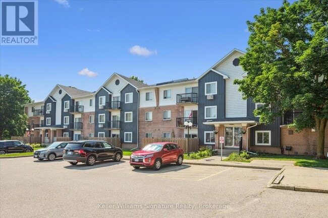 Building Photo - 275-275 Eiwo Ct