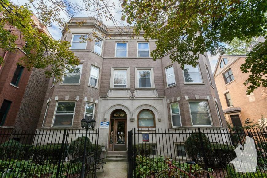 Primary Photo - 3 bedroom in Chicago IL 60647