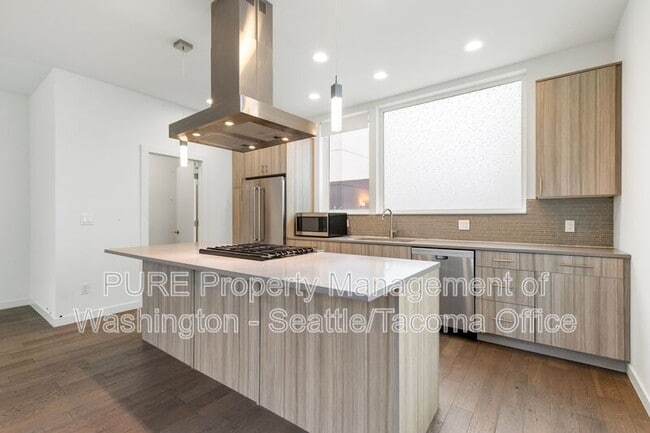 Building Photo - 1813 NW 65th St
