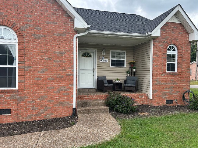 Foto del edificio - 1030 Woodland Dr