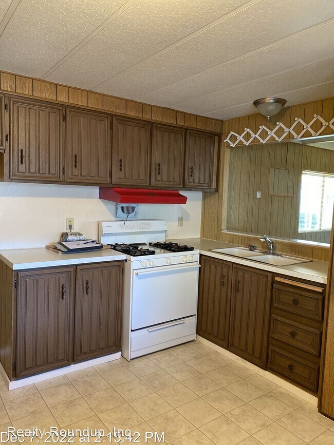 2 br, 1.5 bath House 14767 Cardoza Ct House Rental in Rancho Murieta, CA