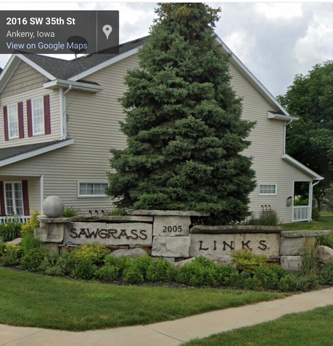 Building Photo - 2005 SW 35th St