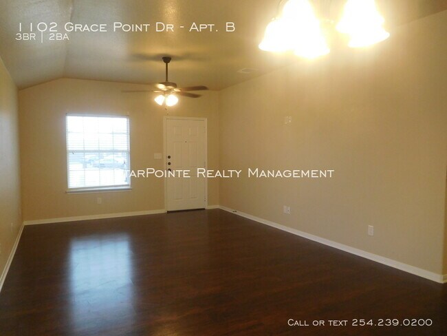 Building Photo - 1102 Grace Point Dr. Apt. B