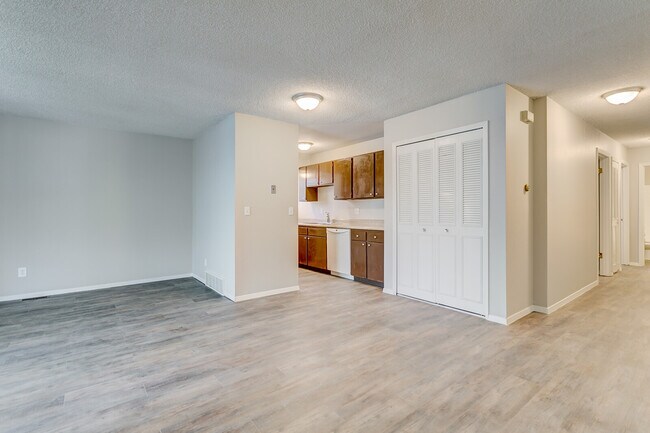 Foto del edificio - 1140 Holli Springs Ln