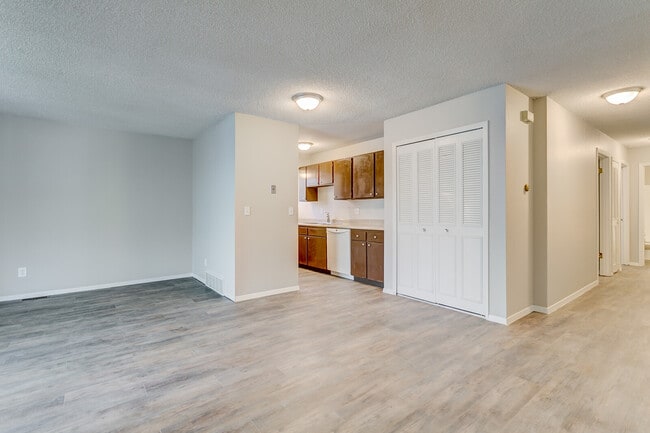 Building Photo - 1140 Holli Springs Ln