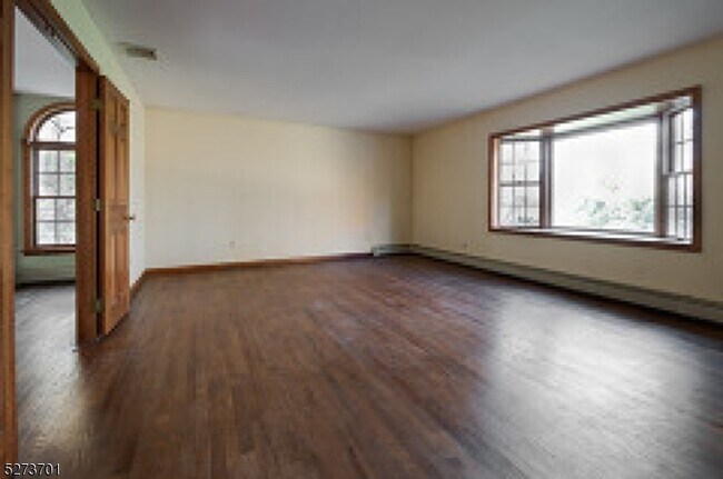 Foto del edificio - 860 Glen Rd