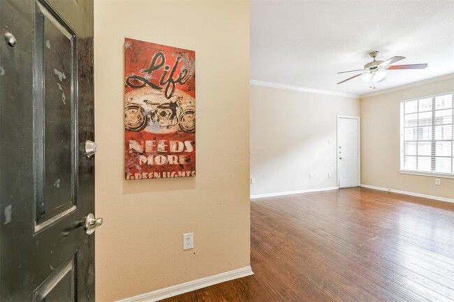 Foto del edificio - 2255 Braeswood Park Dr