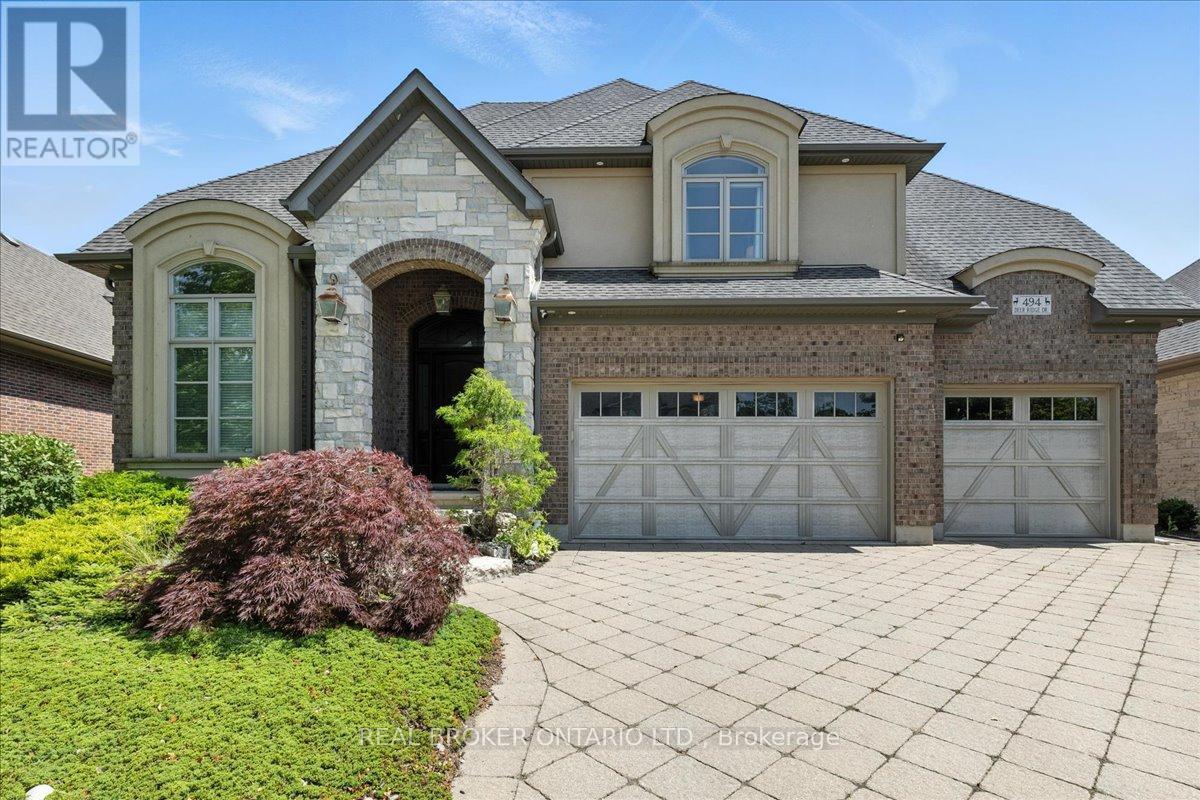 Primary Photo - 494 Deer Ridge Dr