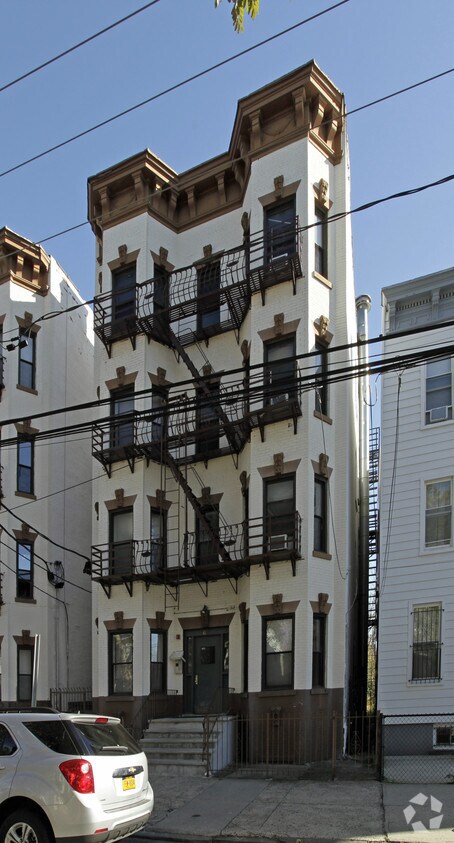 Building Photo - 64 TUERS Ave