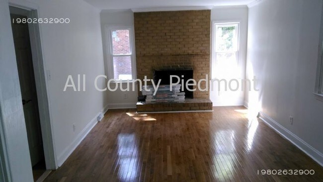 Building Photo - 809 McLaughlin Drive