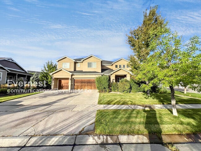 Building Photo - 26894 E Mineral Dr