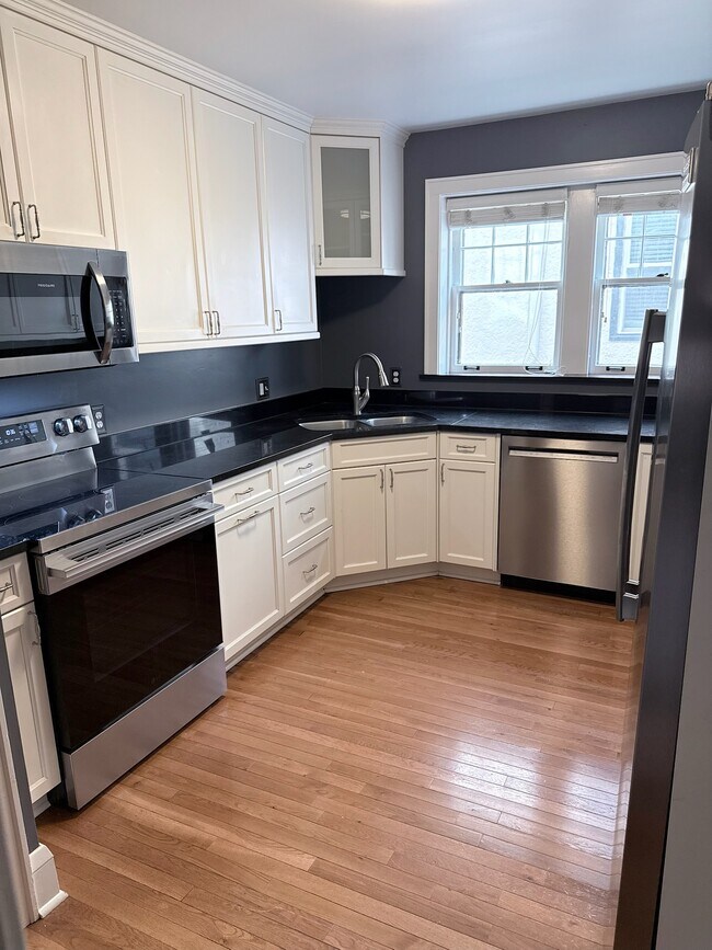 Cocina - 1926 SUMMIT AVENUE