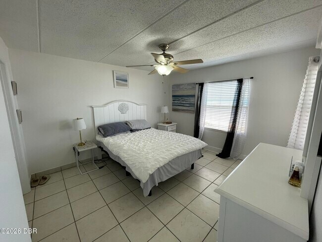Foto del edificio - 2390 Ocean Shore Blvd