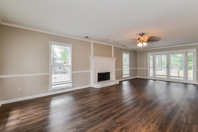 Building Photo - 2703 Misty Woods Cove N