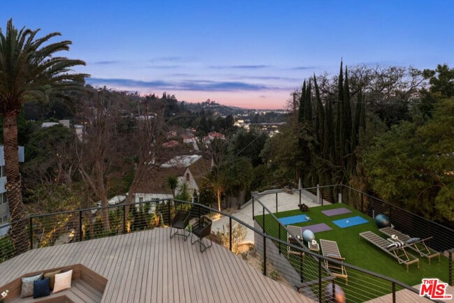 Building Photo - 3936 Farley Ct