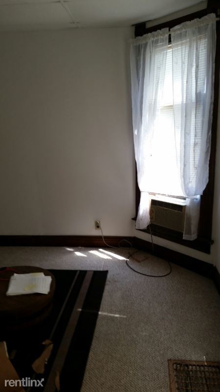 Building Photo - 227 S Moniteau Ave