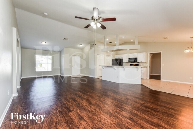 Foto del edificio - 2547 SW 3rd Pl