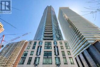 Building Photo - 45 Charles St E