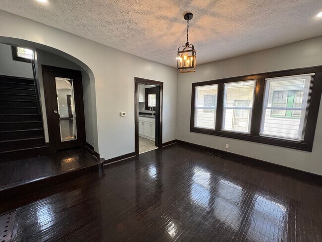 Foto del edificio - 712 Dequincy St
