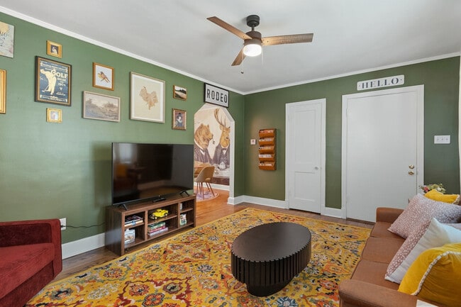 Building Photo - 3548 Barwood Cir