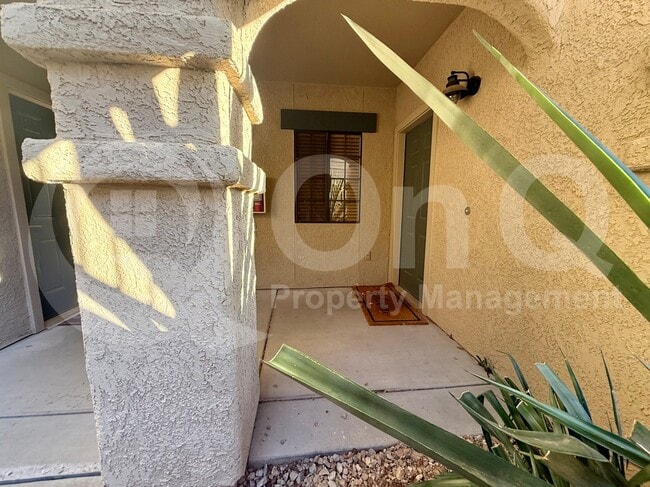 Building Photo - 101 S Players Club Dr