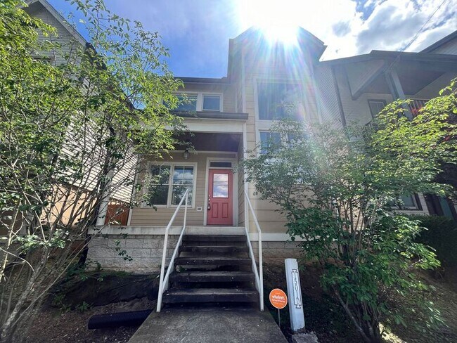 Building Photo - 1501D 9th Ave N